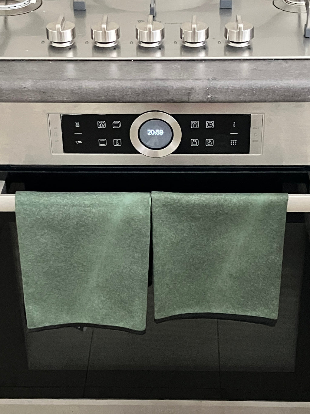 DAINTREE ANTIBACTERIAL TEA TOWEL