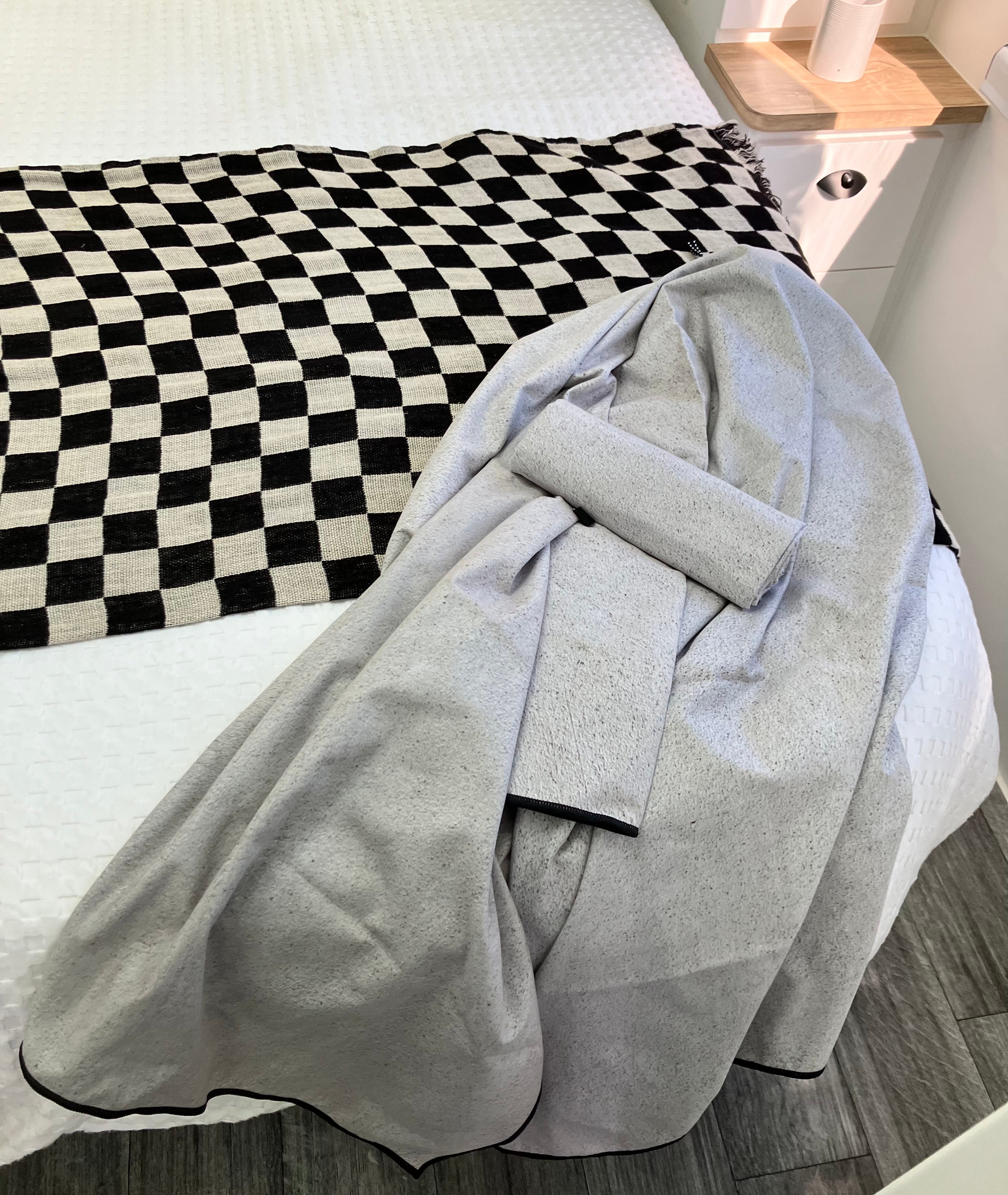 GIRRAWEEN LIFESTYLE TOWEL