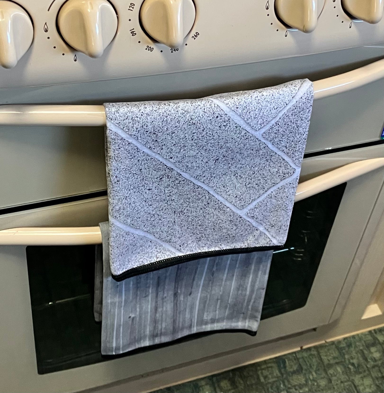 HIGHLINE ANTIBACTERIAL TEA TOWEL