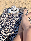 WALL ST LIFESTYLE TOWEL